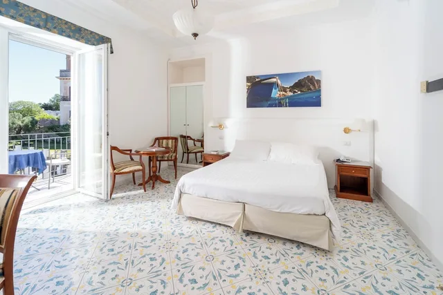 غرفة سوبيريور بسريرين منفصلين بإطلالة على البحر، Hotel Bellavista 2/4