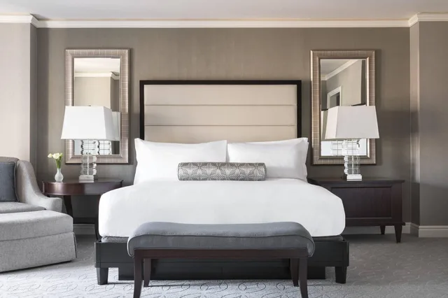 غرفة ديلوكس بسرير كينج، The Ritz-Carlton, St. Louis 3/10