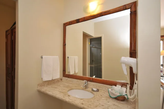 غرفة قياسية بسرير كينج بإطلالة على الحديقة بشرفة، Rio Búzios Beach Hotel 3/3