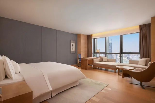Executive, Studio, King Bed, The Westin Chongqing Liberation Square 1/3