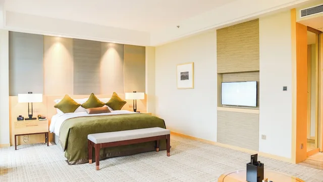 غرفة كلاسيكية بسريرين مزدوجين بشرفة، INTERCONTINENTAL HEILONG LAKE 4/7