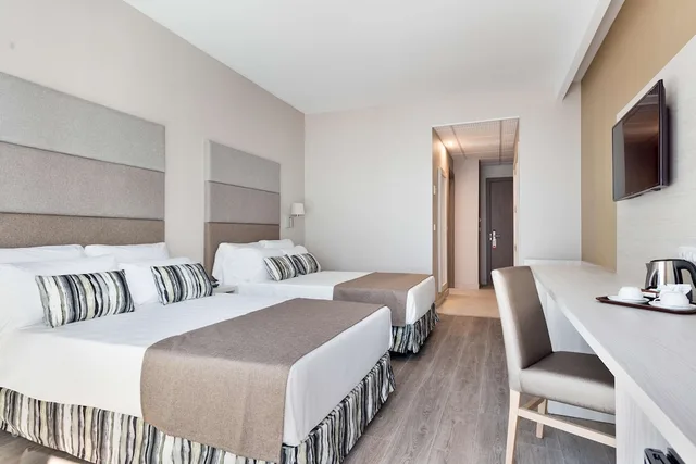 Superior, Single, 2 Double Beds، Best Costa Ballena 4/6