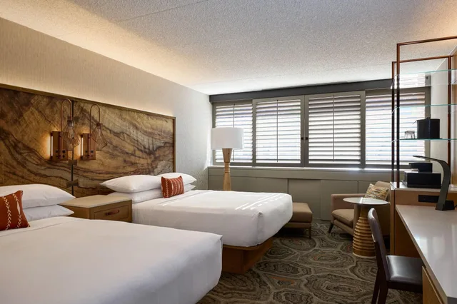 غرفة رباعية لذوي الإعاقة، Phoenix Marriott Resort Tempe At the Buttes 1/7