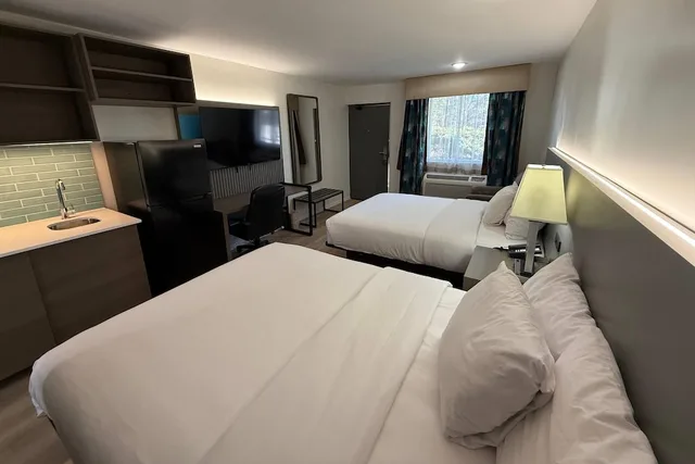 غرفة بسريرين كوين، Baymont by Wyndham Rock Springs 2/5