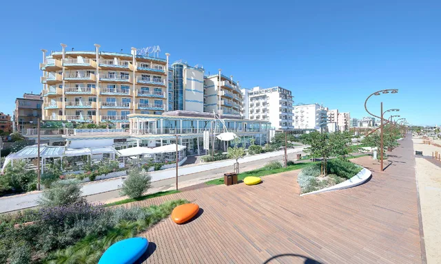 غرفة كومفورت بسرير مزدوج أو سريرين منفصلين، Savoia Hotel Rimini 1/1