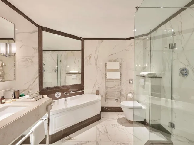 Atrium, King Bed، Fairmont St Andrews 3/3