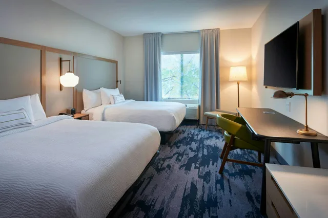 غرفة بسريرين كوين، Fairfield Inn & Suites By Marriott Midland 1/9