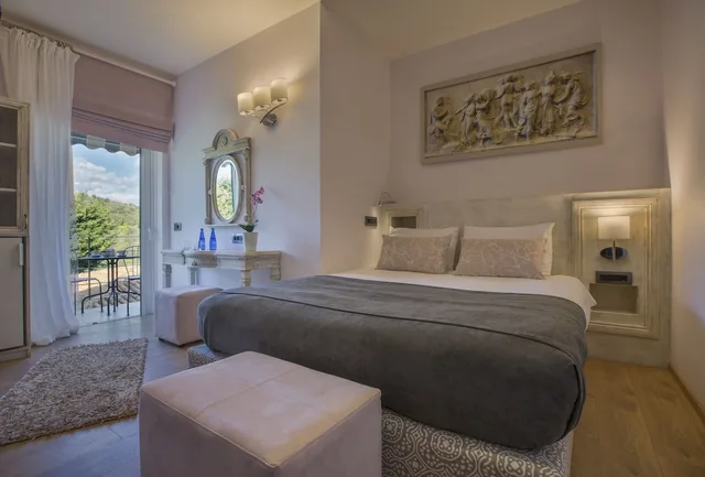 Room, Twin Beds, Anthemion Suites And Villas 3/5