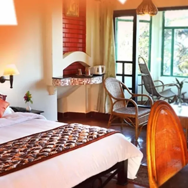 Sun Room, Double Bed، CAMELOT RESORT 2/3