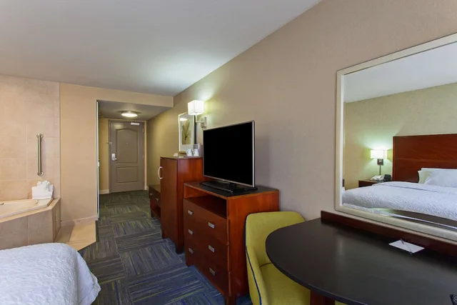 جناح استوديو بسرير كينج مع أريكة، Hampton Inn Suites Merced 5/9