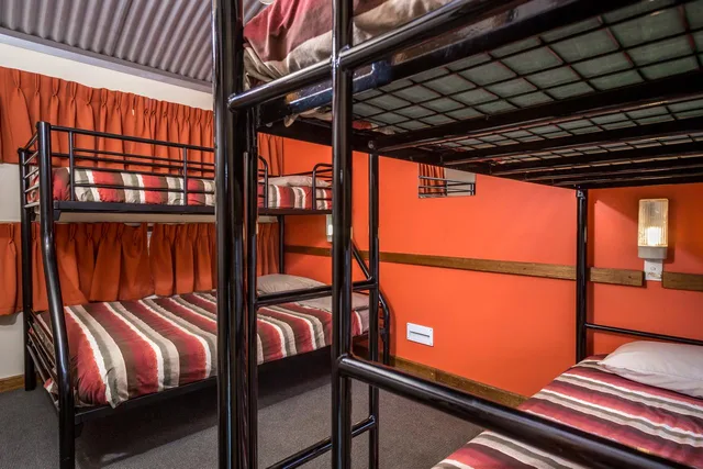 Bed in 16 Share Mixed Shared Bathroom, Red Rock Hostel 1/1