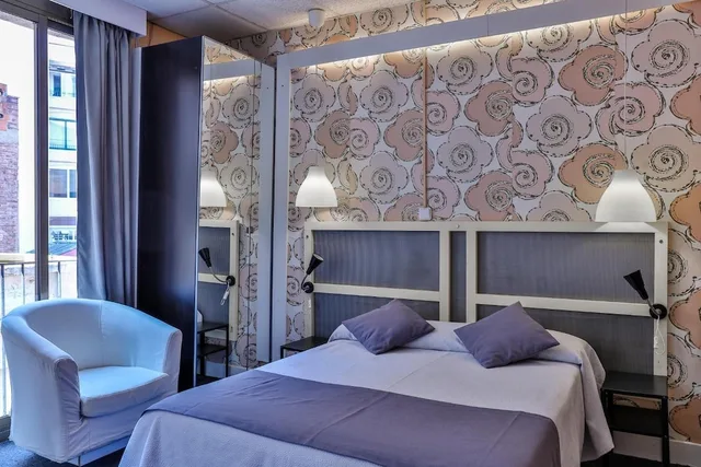 غرفة داخلية سوبيريور بسرير مزدوج بحوض استحمام، Hotel Palermo 4/10