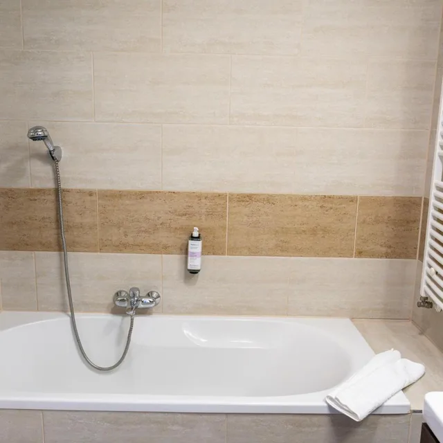 Suite, Garzon Plaza 5/5