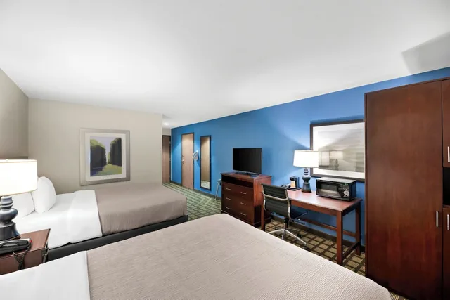 غرفة بسريرين كوين لذوي الإعاقة، Quality Inn & Suites Big Spring 2/3