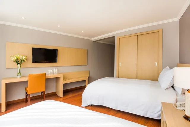 غرفة قياسية بسريرين مزدوجين، Cosmos 100 Hotel and Centro de Convenciones - Hoteles Cosmos 1/3