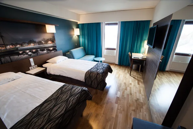 Standard Triple Room (2 adults + 1 child)، Scandic Oulu Station 2/3