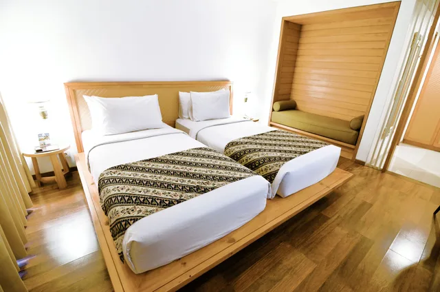غرفة تنفيذية بسريرين منفصلين، GUMILANG REGENCY HOTEL EX-GUMILANG SARI HOTEL(KT) 2/5