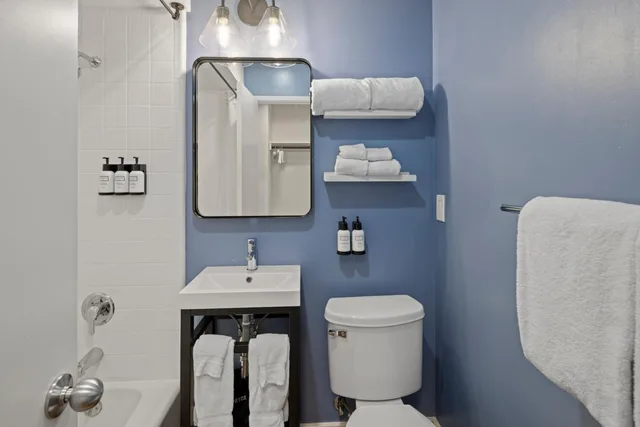 غرفة سوبيريور بسريرين كوين، Sea Harbor Hotel 8/9