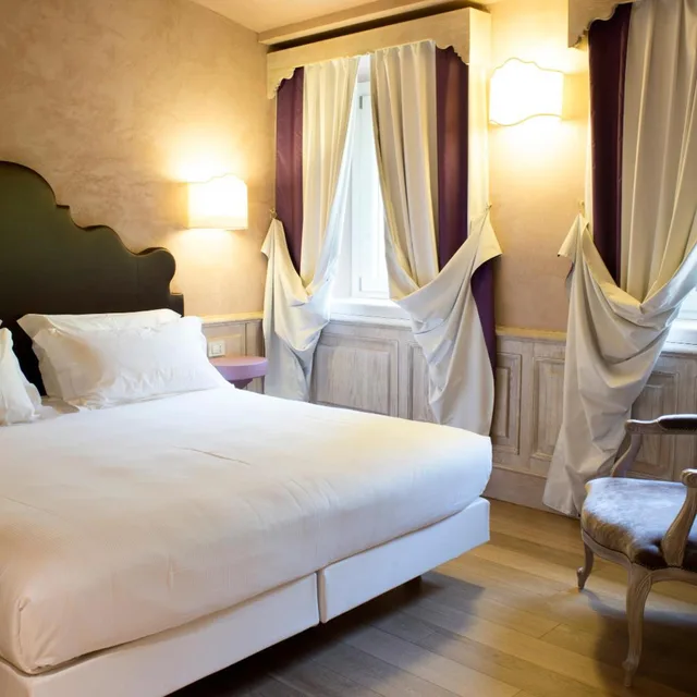 غرفة ديلوكس بسرير مزدوج بإطلالة على البحر، Villa Lattanzi 2/10