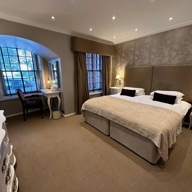 Luxury, Suite, Langtry Manor Hotel 3/10