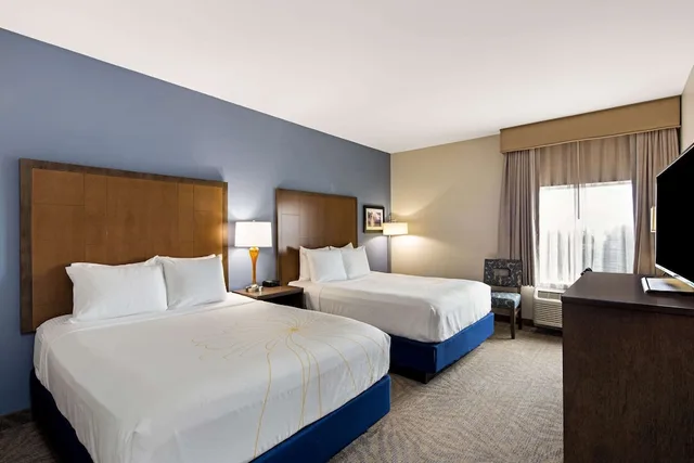 غرفة بسريرين كوين، La Quinta Inn Suites By Wyndham Morgan Hill San Jose South 2/4