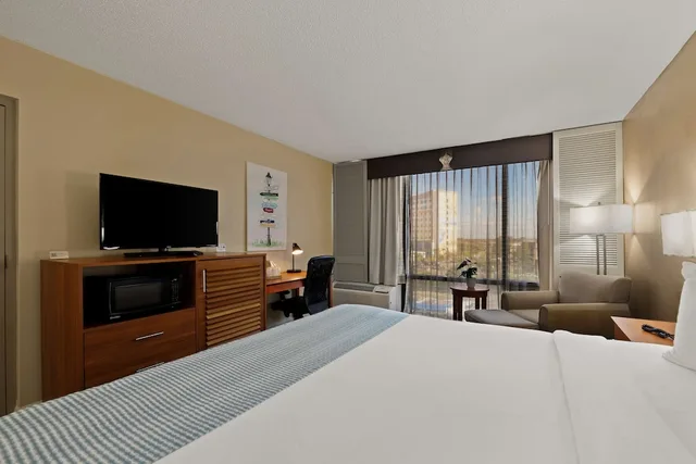 غرفة قياسية بسرير كينج بإطلالة، Best Western Orlando Gateway Hotel 4/9