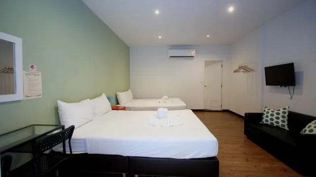 غرفة ثلاثية بإطلالة على المسبح، Resort V Mrt Huai Kwang 5/10