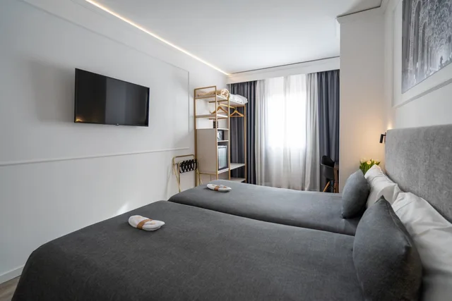 Room, Double or Twin Bed, Hotel Conqueridor Ex Medium 4/10