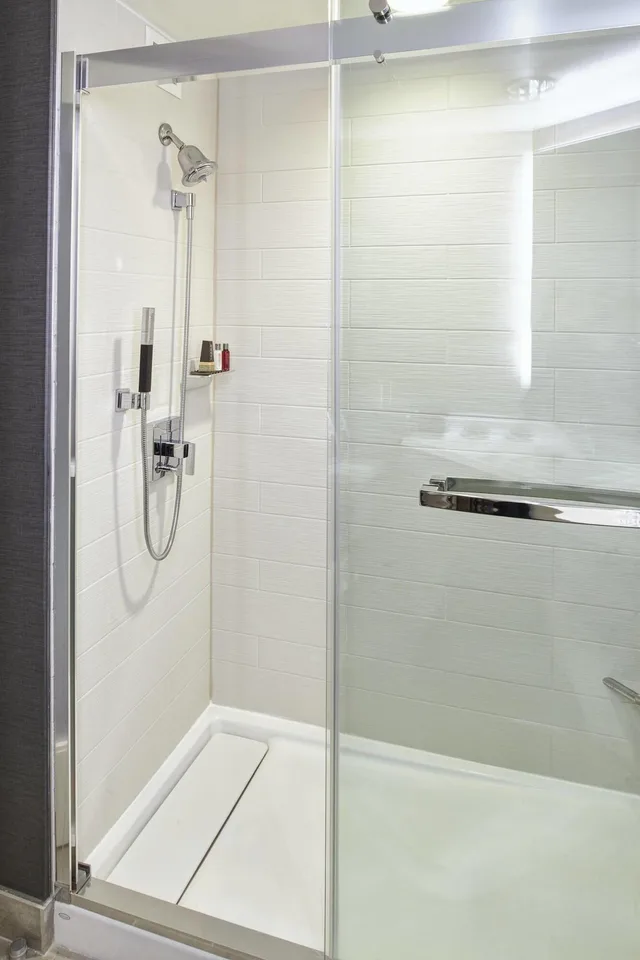 غرفة كلوب بسرير مزدوج، Auburn Hills Marriott Pontiac 3/3