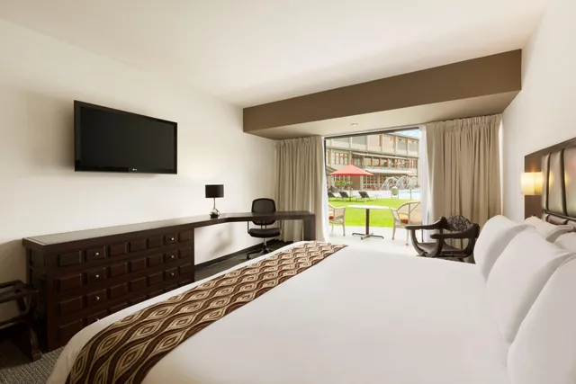 غرفة ديلوكس بسرير مزدوج بشرفة، Wyndham Costa Del Sol Trujillo 2/4