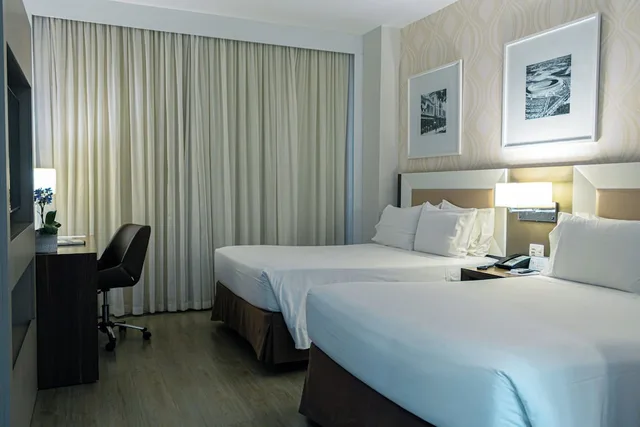Standard, 2 Double Beds, Middle Floor، Holiday Inn Belo Horizonte Savassi 8/10