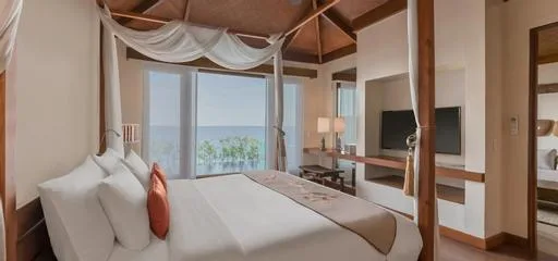 فيلا بسرير مزدوج بمسبح خاص، Crimson Resort and Spa Mactan 1/1