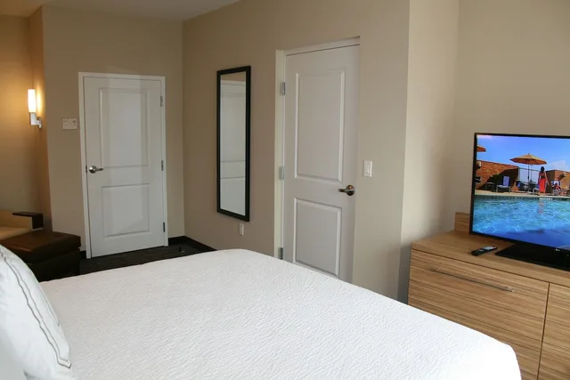1 Bedroom, Suite, King Bed, Sofa, Accessible, Towneplace Suites By Marriott Boynton Beach 3/6