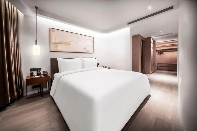 جناح ديلوكس بسرير كينج مع أريكة، Kempinski Hotel Chengdu 1/1