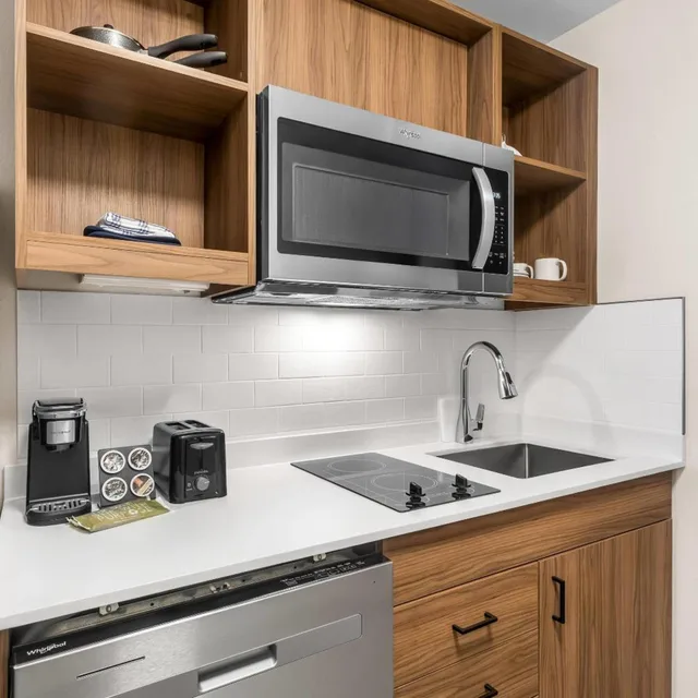 غرفة رباعية بسريرين كوين، Everhome Suites Clarksville Ft. Campbell Area 9/10