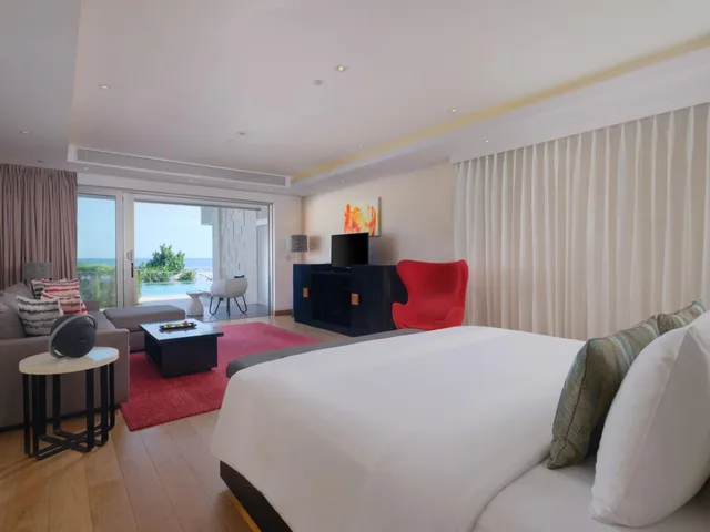 Premium, Suite, King Bed, Pool Access، Double-Six Luxury Hotel Seminyak 2/4