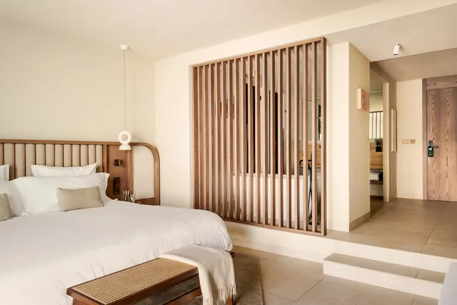 Junior Suite, King Bed, Plunge Pool، Host Villas & Suites 4/5