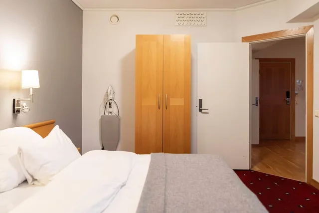 جناح بسرير مزدوج بشرفة مع أريكة، Home Hotel Bryggeparken 1/5