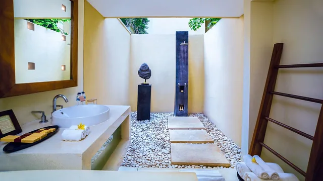 غرفة بإطلالة جزئية على البحر، Qunci Villas Resort 2/2