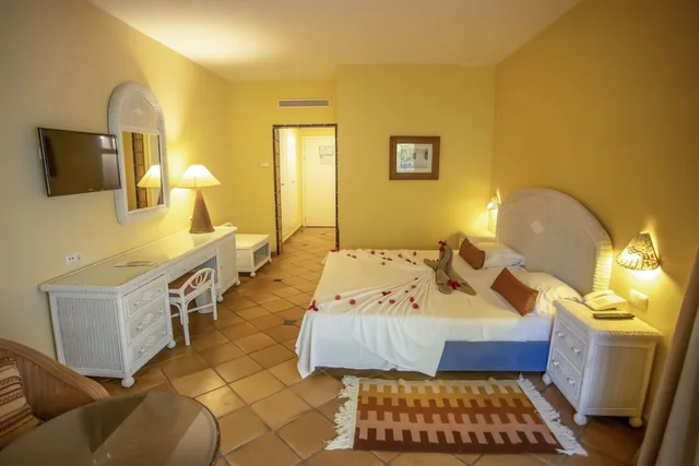 غرفة قياسية ثلاثية بثلاثة أسرّة، Odyssee Resort and Thalasso 4/7