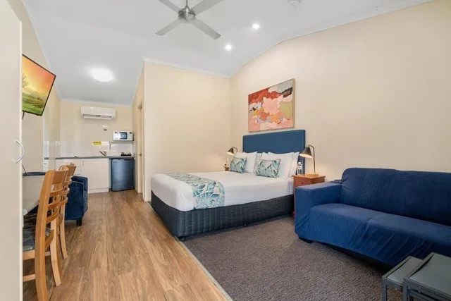 غرفة سوبيريور بسرير كوين، Caboolture Central Motor Inn 2/4