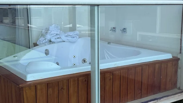 Suite, 1 King and 1 Single Beds, Bathtub, Reserva Praia Hotel 3/4