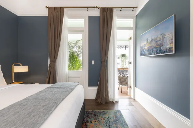 Heritage, King Bed، The Albert Hotel Mosman 2/4