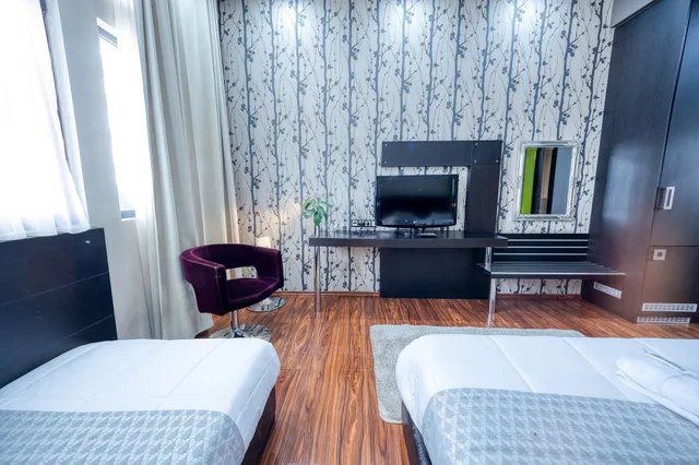 غرفة قياسية ثلاثية بثلاثة أسرّة، Gallery Art Hotel 6/10