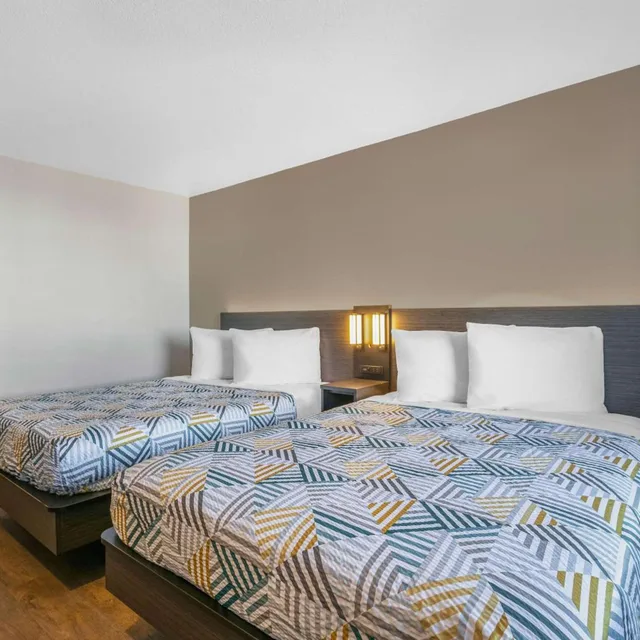 غرفة ديلوكس رباعية، Motel6 Merced, CA - North 7/10