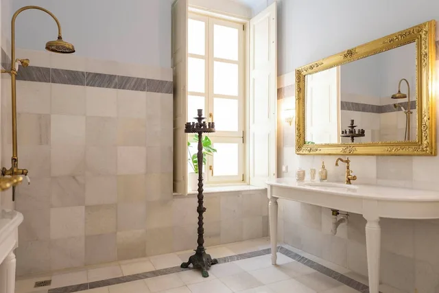 1 Bedroom, Royal, Double Bed, Bay View، Villa Maria 8/8