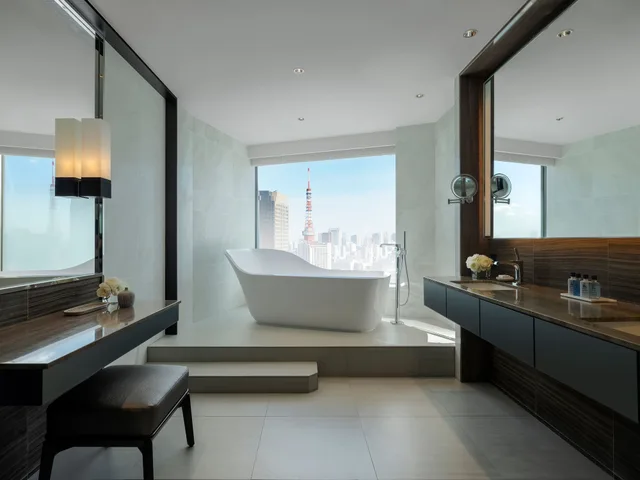 جناح بسريرين منفصلين وسرير كينج مع دخول صالة النادي، Ana Intercontinental Tokyo 7/7