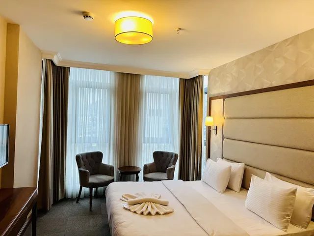 Superior, Queen Bed, Istanbul Midpoint Hotel 6/10