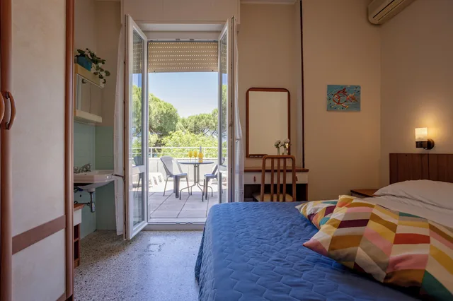 Family, 2 Double and Twin Beds، Hotel Stella del Mare 2/7