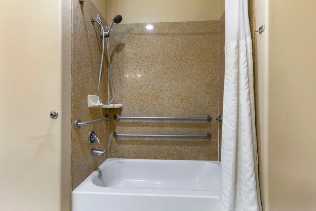 غرفة بسريرين كوين لذوي الإعاقة، Best Western Franklin Town Center Hotel & Suites 5/5